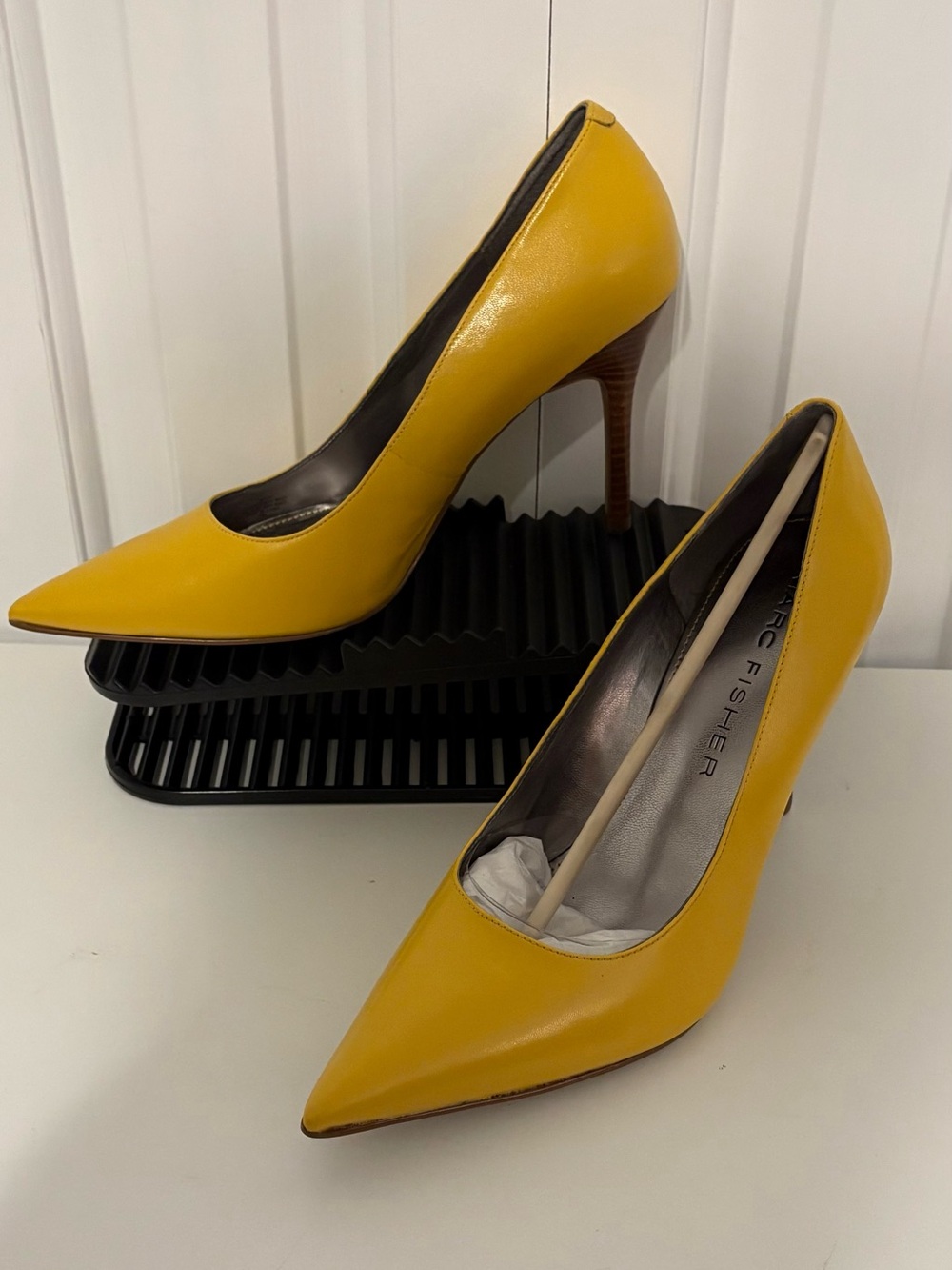 MARC FISHER Mustard Yellow Pointed Toe Leather Pumps